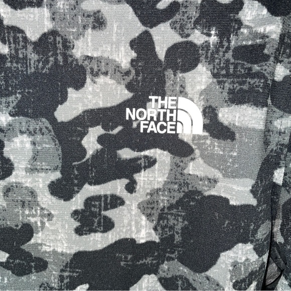 North face ladies zip up jacket size medium - Picture 7 of 8